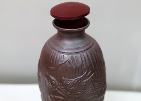 超特価セール品＜箱付きセット品（ゴムキャップ付き）＞ 5合陶器瓶、陶器徳利カラカラ1個、おちょこ2個セット