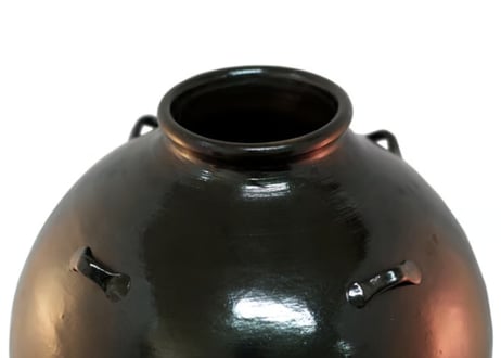 漏れなし塾生用（止水テスト済み）名品黒壺5升耳付甕カメ≪付属品セット≫（縄なし）黒光りした甕かめの存在感！沖縄の土で作る本場泡盛古酒（ウィスキー、焼酎などの蒸留酒を熟成）