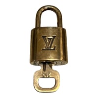LOUIS VUITTON カデナ (310)