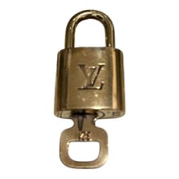 LOUIS VUITTON カデナ (321)