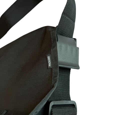 PACKING DAILY MESSENGER BAG