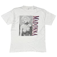 MADONNA BLOND AMBITION WORLD TOUR 90 MEDIUM 9302