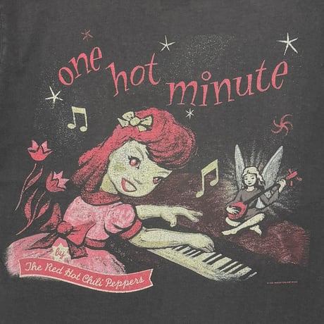 RED HOT CHILI PEPPERS ONE HOT MINUTE PIANO GINAT BY TULTEX LARGE 2345