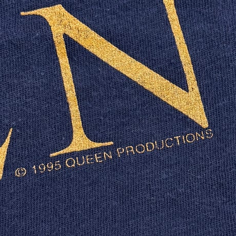 QUEEN 1995 EMBLEM NAVY SIERRA TEEZ XL 8185