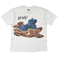 SESAME STREET COOKIE MONSTER GOT MILK? WHITE FRUIT OF THE LOOM LARGE 3317