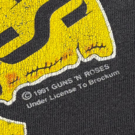GUNS N' ROSES 1991 FRONT SKULL SWARD BACK RED TEXT BROCKUM XL 0764
