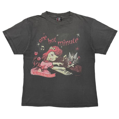 RED HOT CHILI PEPPERS ONE HOT MINUTE PIANO GINAT BY TULTEX LARGE 2345