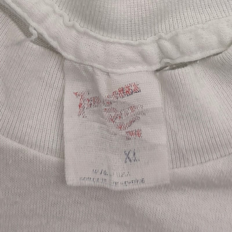 Newport GREEN TEXT WHITE XL 2389 | greatLAnd OSAKA