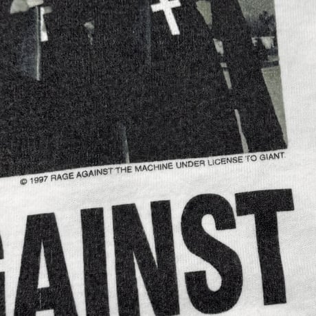 RAGE AGAINST THE MASCHINE NUNS AND GUNS GIANT BY TULTEX LARGE 1973