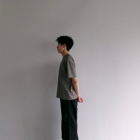 Highleft three shoulder crop tee