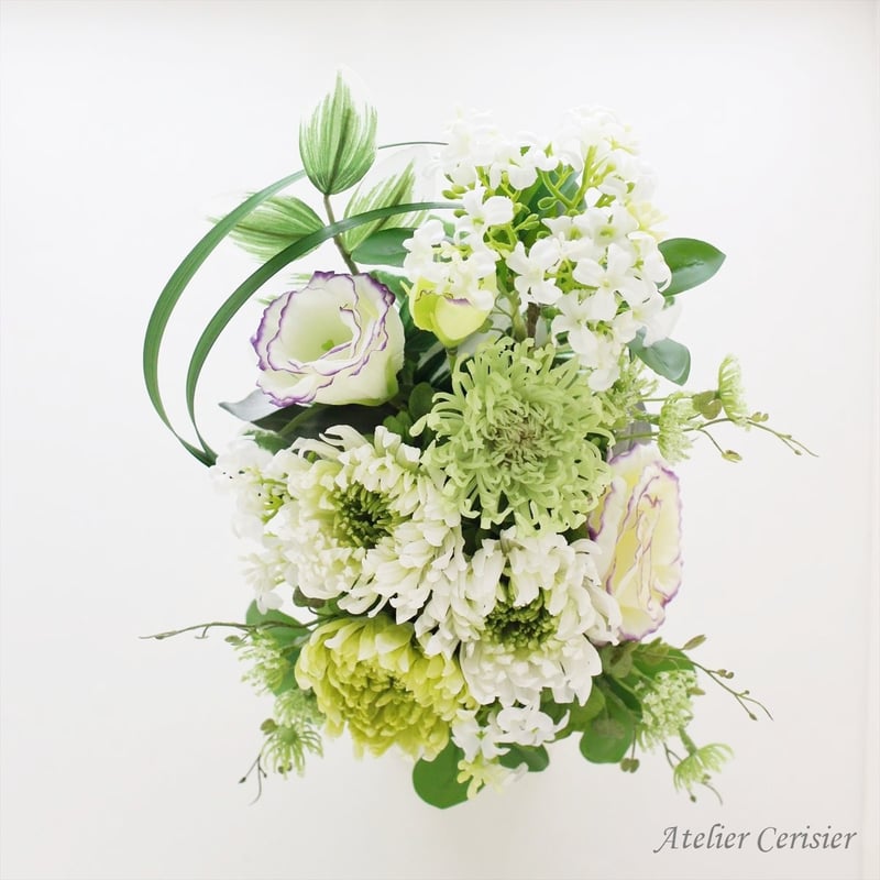 輪菊の仏花（エテルネル 白緑）Mサイズ プリザーブドフラワー