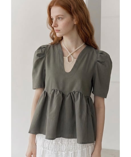 cutting peplum blouse