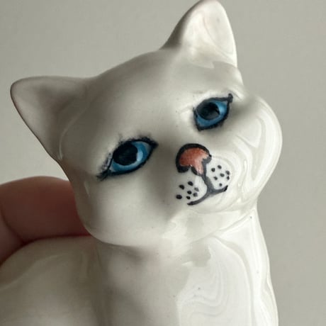 England Beswick cat