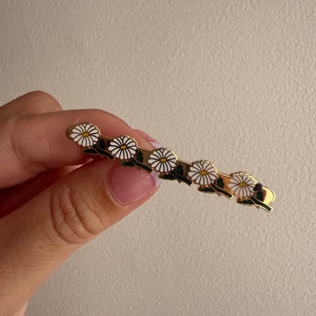 Flower brooch