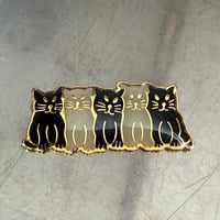 Cats brooch