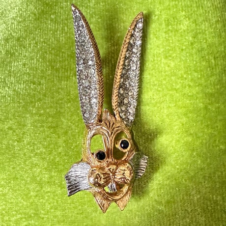 Rabbit brooch