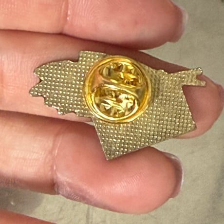 Flower pin