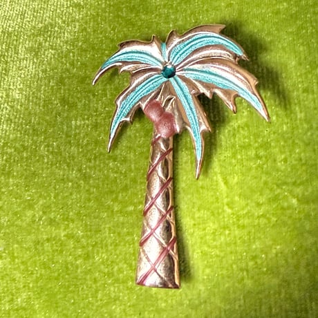 Palm tree brooch