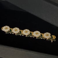 Flower brooch