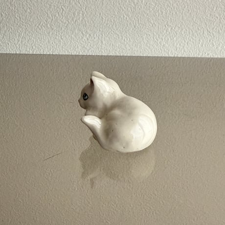 Mini cat