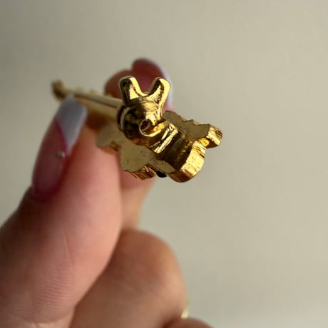 Flower brooch