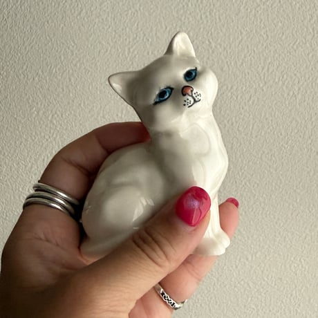 England Beswick cat