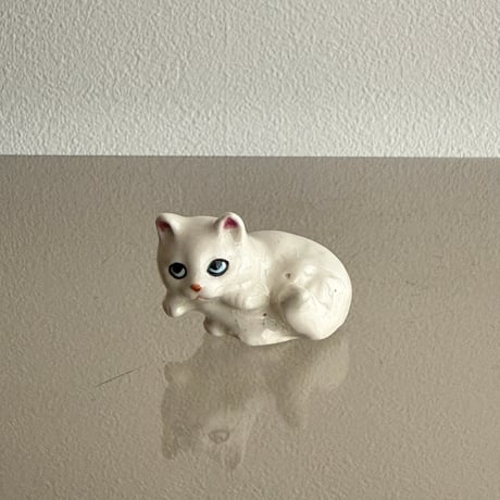 Mini cat
