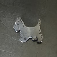 Brooch 1