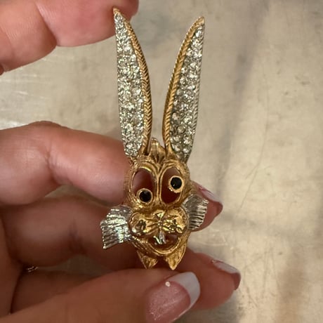 Rabbit brooch
