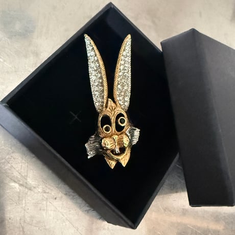 Rabbit brooch