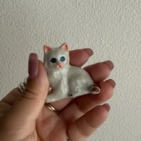 Ceramic mini cat