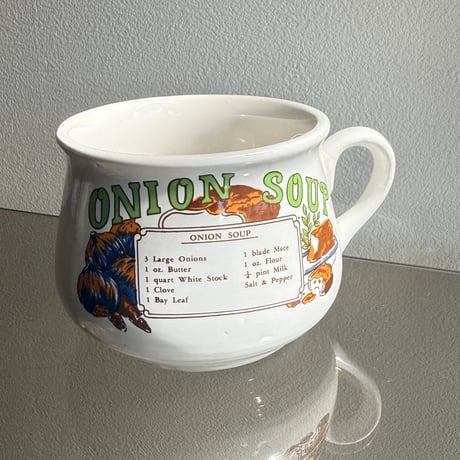 Ceramic soup cup onion soup