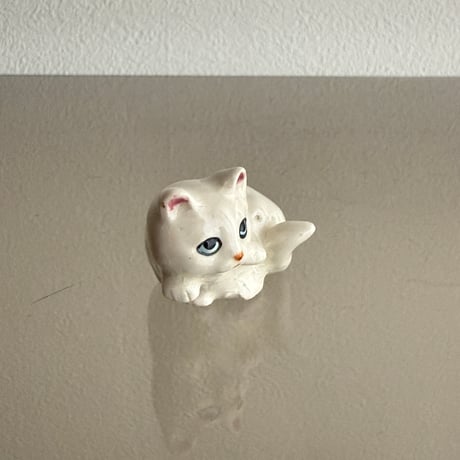 Mini cat