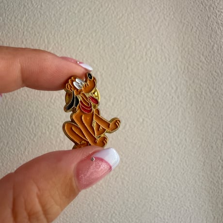 Pluto pin