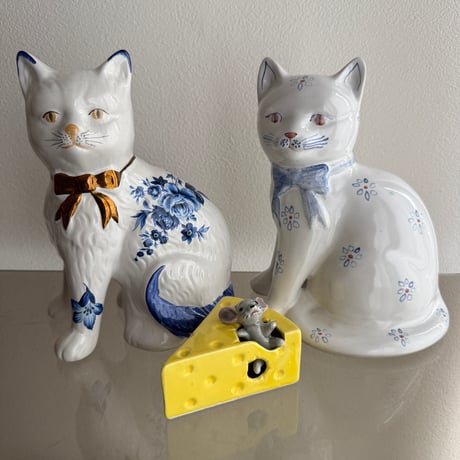 England Staffordshire cat
