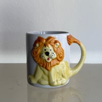 Ceramic lion mug
