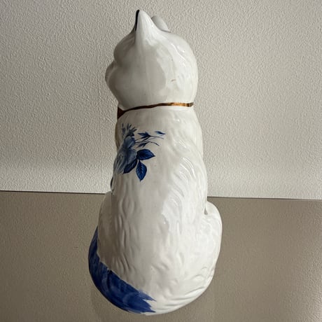 England Staffordshire cat