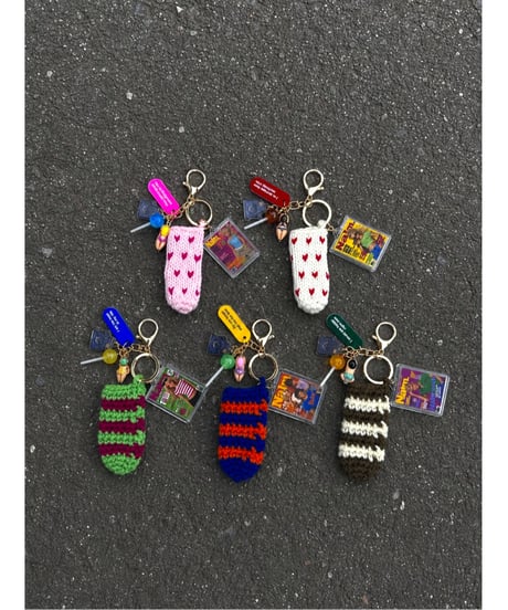 toy pop lip keyring / vitamin sea