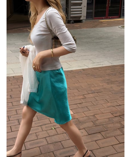 juicy gloss midi skirt / turquoise blue