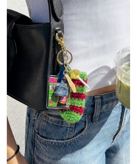 toy pop lip key-ring / kiwi berry