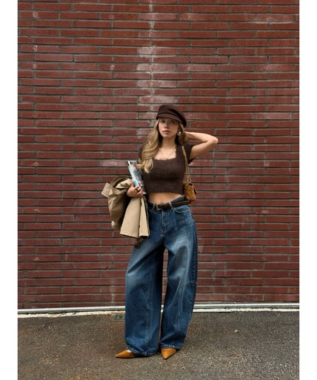 fuzzy shaggy knit tops / brown