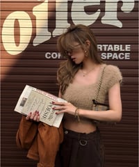 fuzzy shaggy knit tops / beige