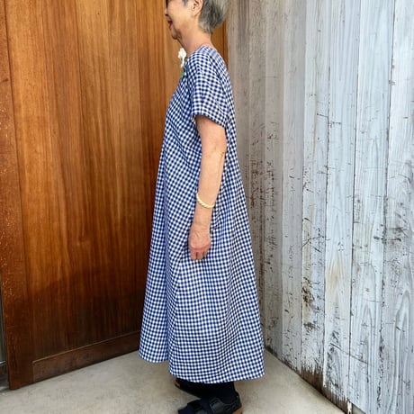【受注品】★6型✴︎モデルはLサイズ着用✴︎幸せな夏の四角リネンワンピース✴︎ミニモモンガ半袖✴︎後ろ三角パーツボタン付き★永遠のギンガムチェック薄手✴︎明るいネイビー★袖丈は七分袖まで長くできます