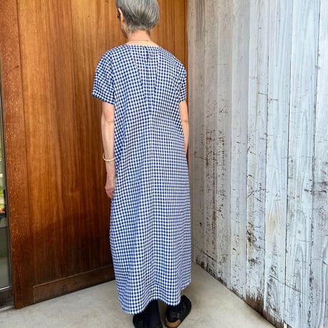 【受注品】★6型✴︎モデルはLサイズ着用✴︎幸せな夏の四角リネンワンピース✴︎ミニモモンガ半袖✴︎後ろ三角パーツボタン付き★永遠のギンガムチェック薄手✴︎明るいネイビー★袖丈は七分袖まで長くできます