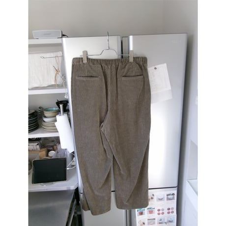 Blanc YM / Corduroy Relax Trousers *Beige
