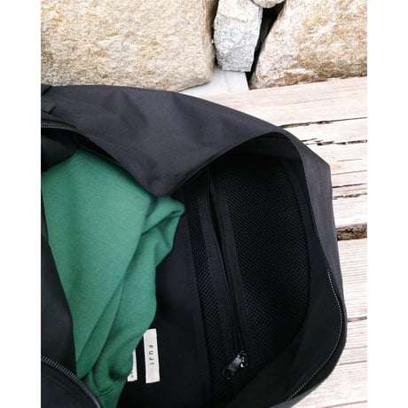 FUJI / NYLON DAY BAG *BLACK