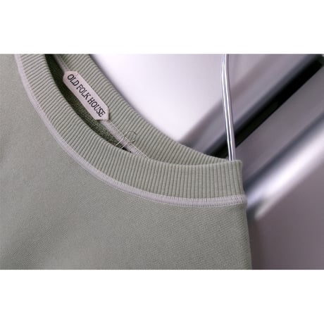OLD FOLK HOUSE / Plain Sweatshirt *Sage green