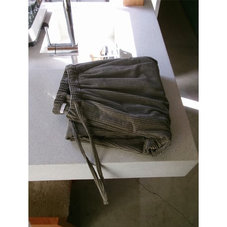 Blanc YM / Corduroy Relax Trousers *Beige