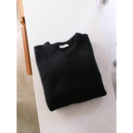 OLD FOLK HOUSE / Cotton V-Neck Sweater *BLACK