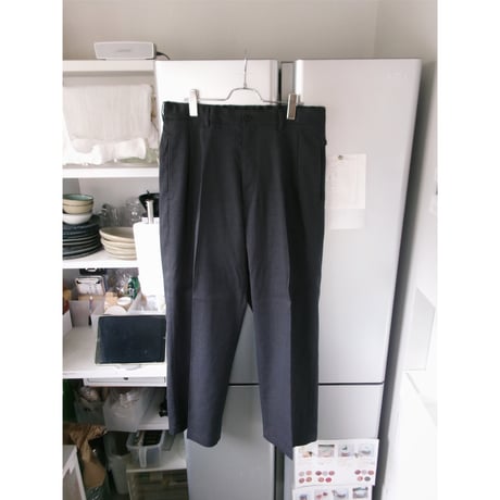 YOKO SAKAMOTO / DOUBLE PLEATED TROUSERS(POLYESTER) *CHARCOAL GRAY